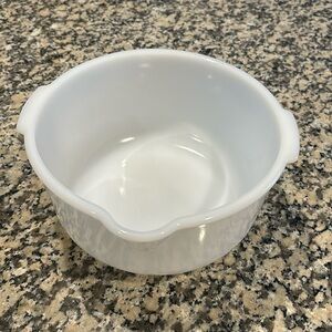 Vtg GlassBake 9 Made for Sunbeam White Glass Mixing Bowl 9” x 4 1/2” pour spout